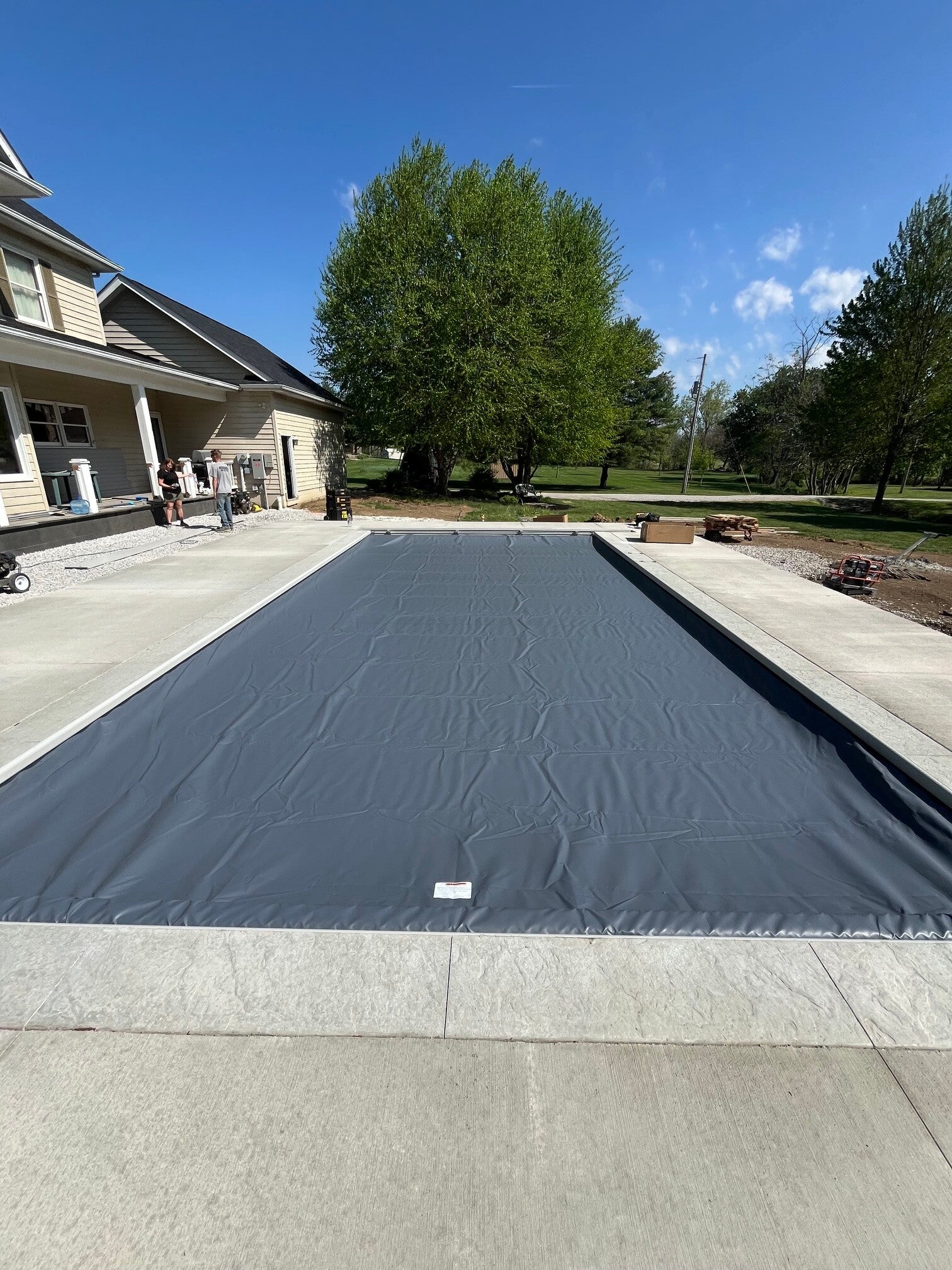 Automatic pool cover