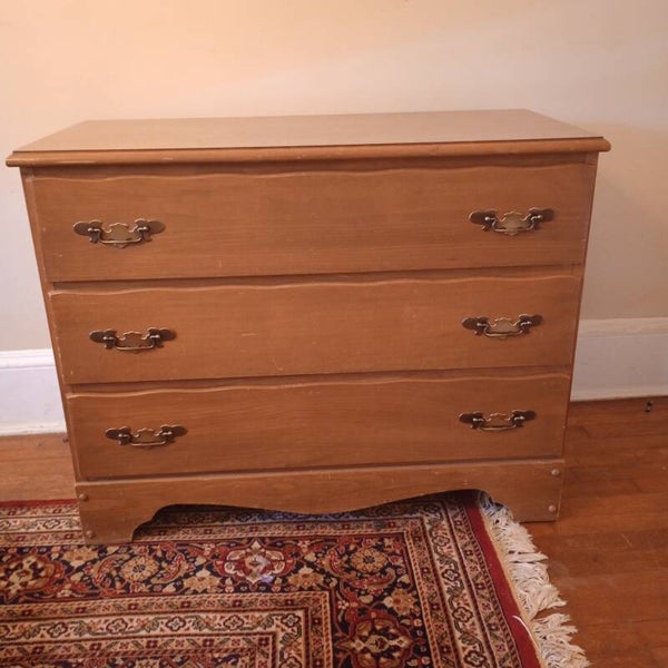 MAPLE WOOD DRESSER
