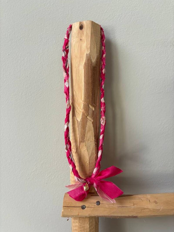 Bandana ketting donkerroze/lichtroze hartjes bedel