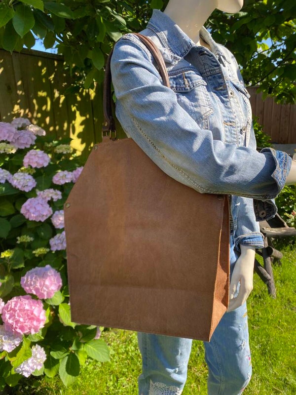 Bruin leren shopper.