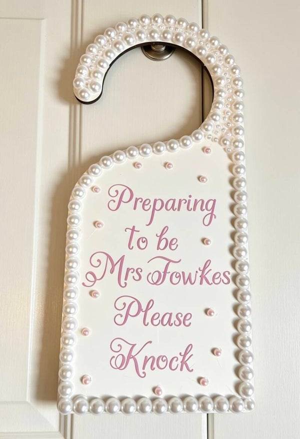 Bridal door hanger ... please knock