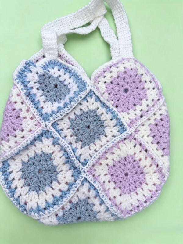 Hand Crocheted bag - lilac