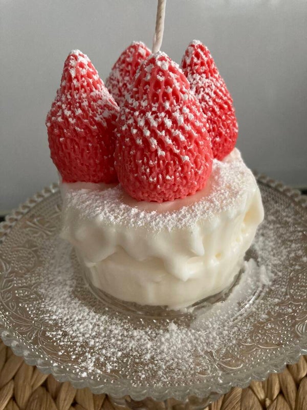 Mansikkakakku kynttilä eli Piece of cake🍓