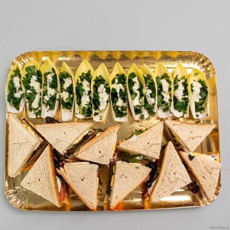 plateau-club-sandwich-cuillere-endive-pousse-epinards-gorgonzola-standard.jpg