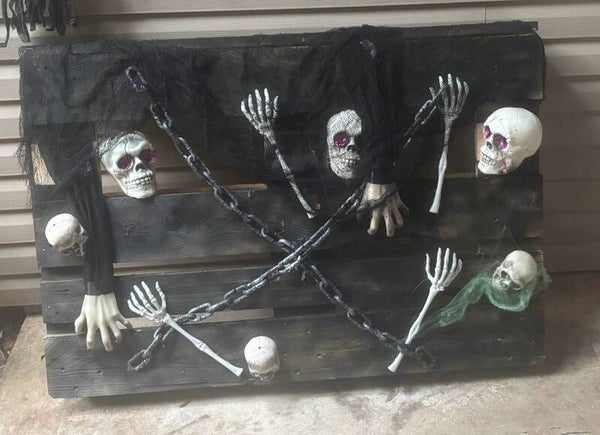 Halloween pallet