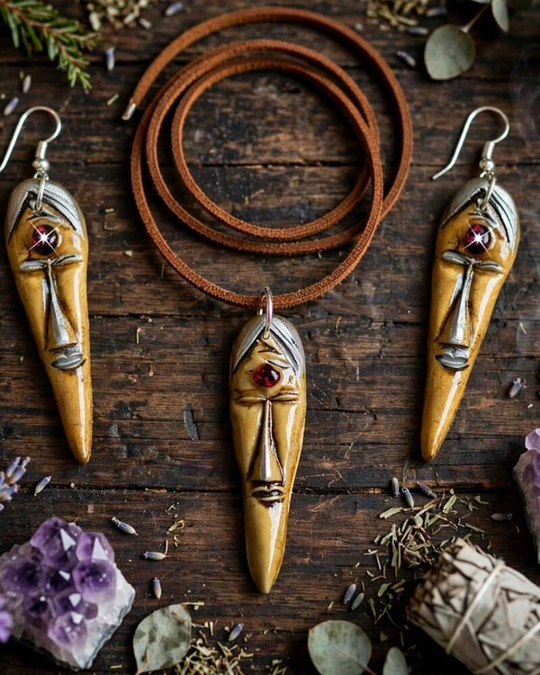 Conjunto máscaras ancestrales