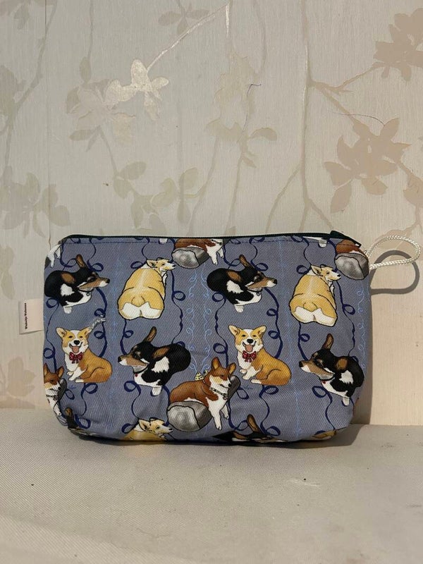 Etui : Corgi