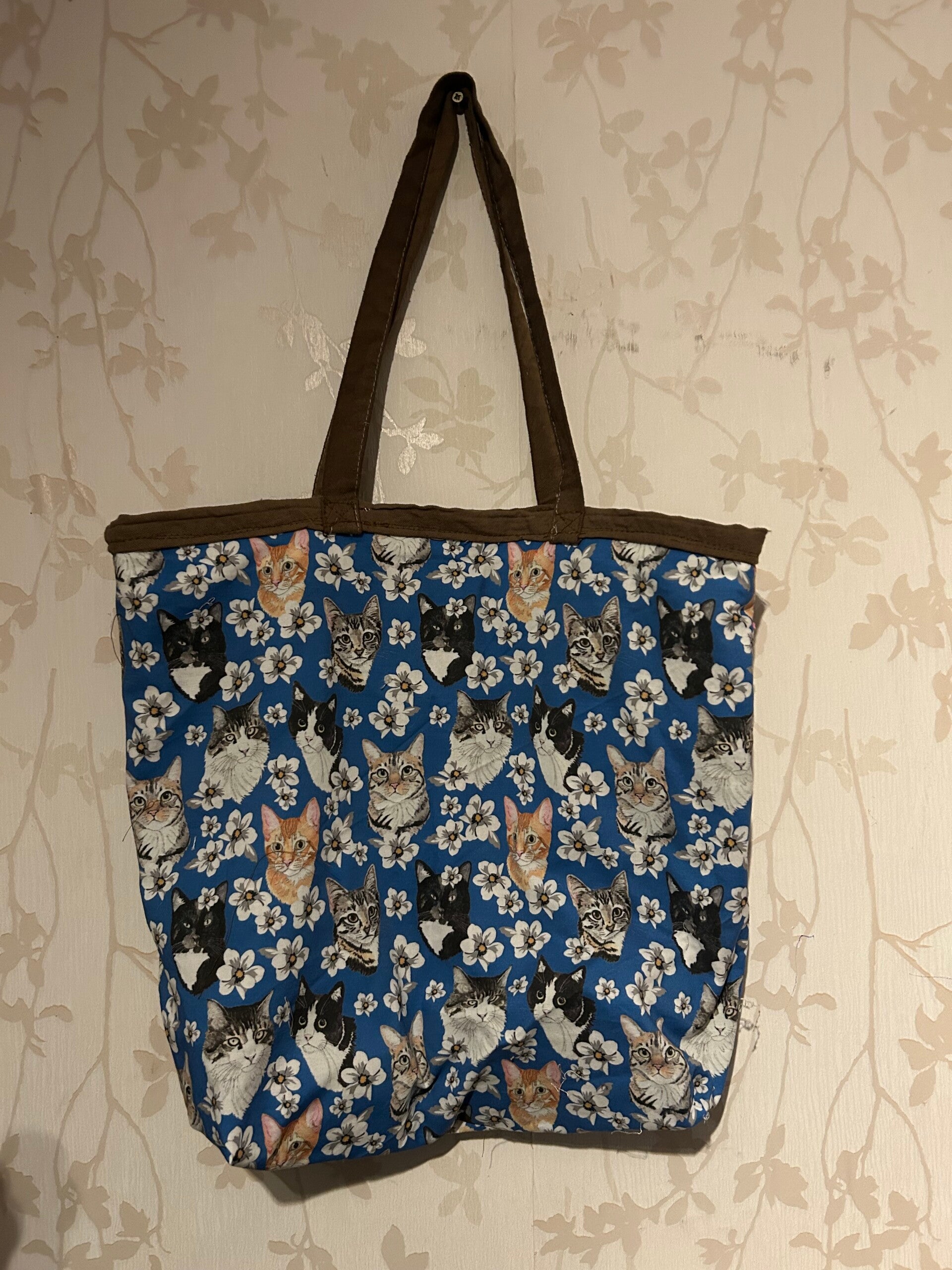 Boodschappentas : katten koppen en bloemen