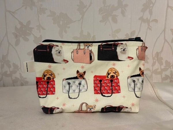 Etui : Tassenhondjes  Yorkie, chihuahua, pomeriaan, doodle