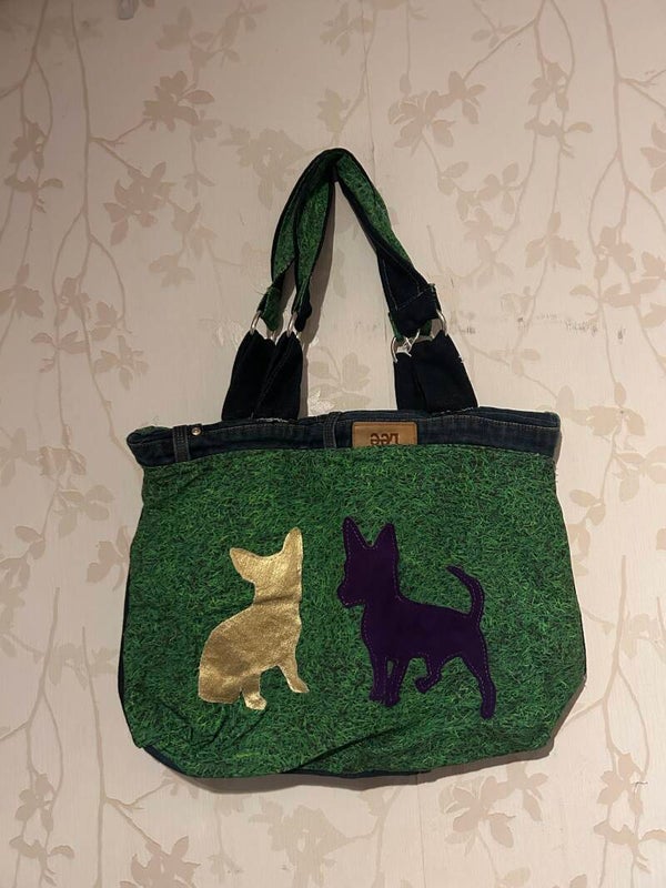 Jeans tas: Kleine hondjes in het gras