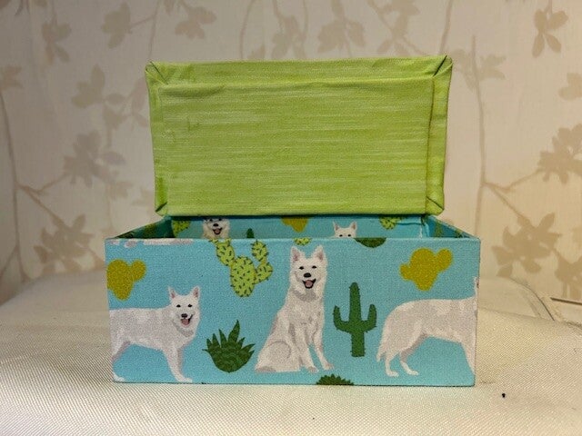 Doosje :   Witte herder