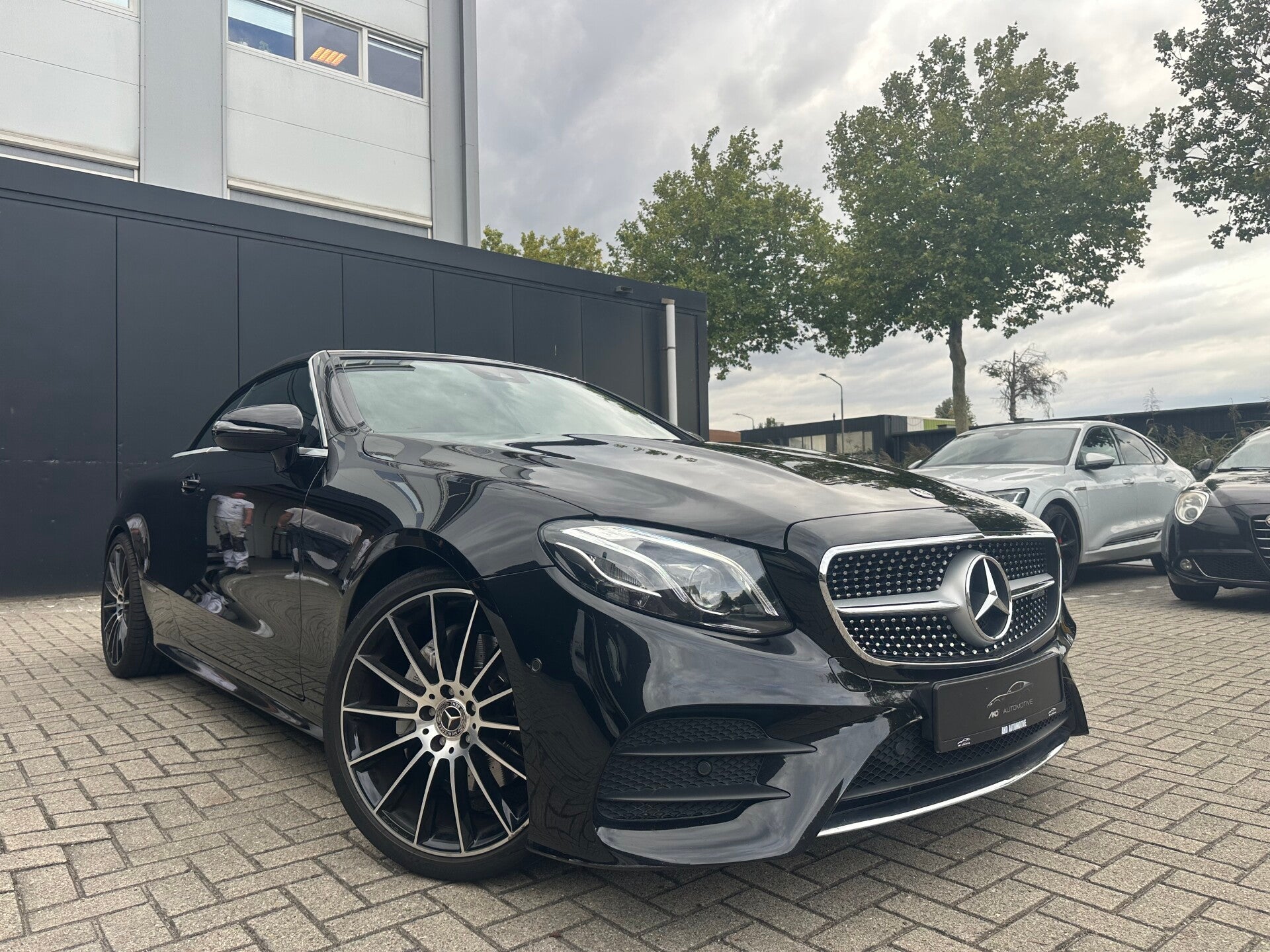 Mercedes-Benz E-Klasse Cabrio 200 25th Anniversary Edition | Cabriolet | Burmester | Full Leer | Stoelverwarming | Digitaal Dashboard | 20 inch | Nek verwarming | Etc