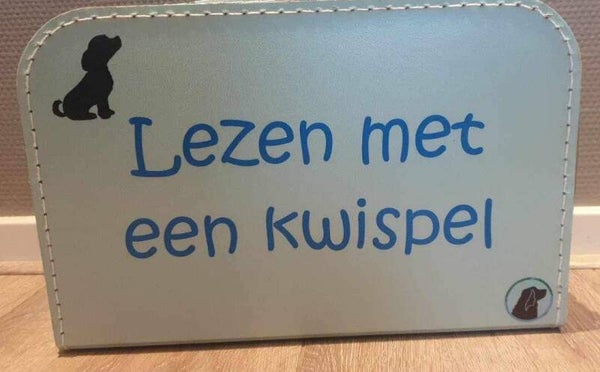 205- Leeskoffertje