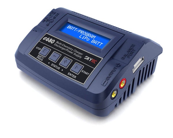 SkyRC Multifunktions Ladegerät e680 AC/DC 230V/12V