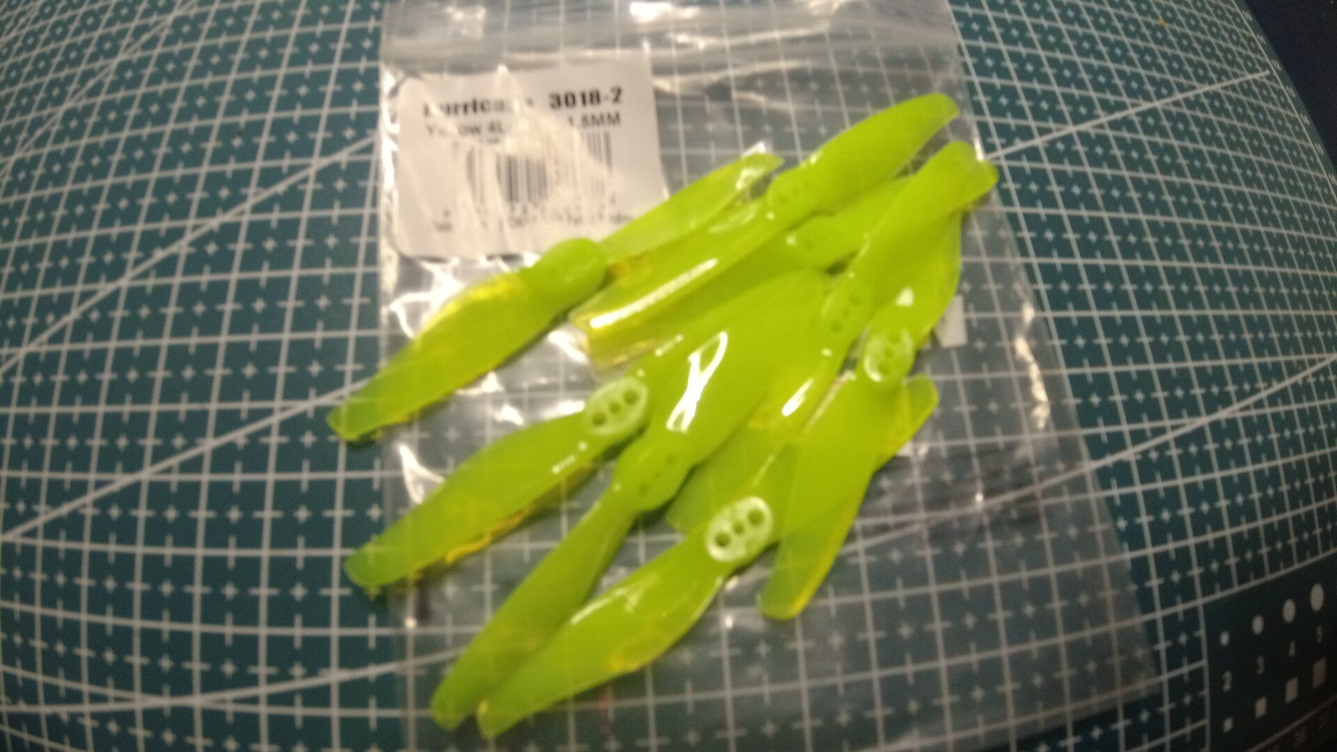 GemFan Hurricane 3018-2 Yellow 1.5mm