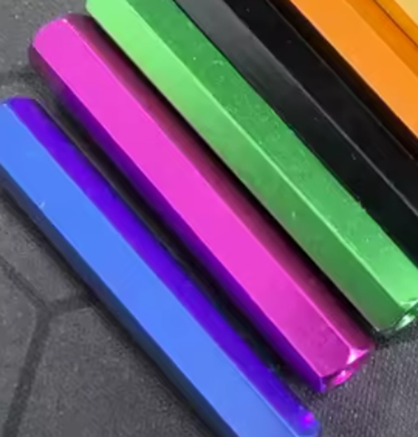 Aluminium Sechskant Distanzbolzen M2 x 20mm Pink