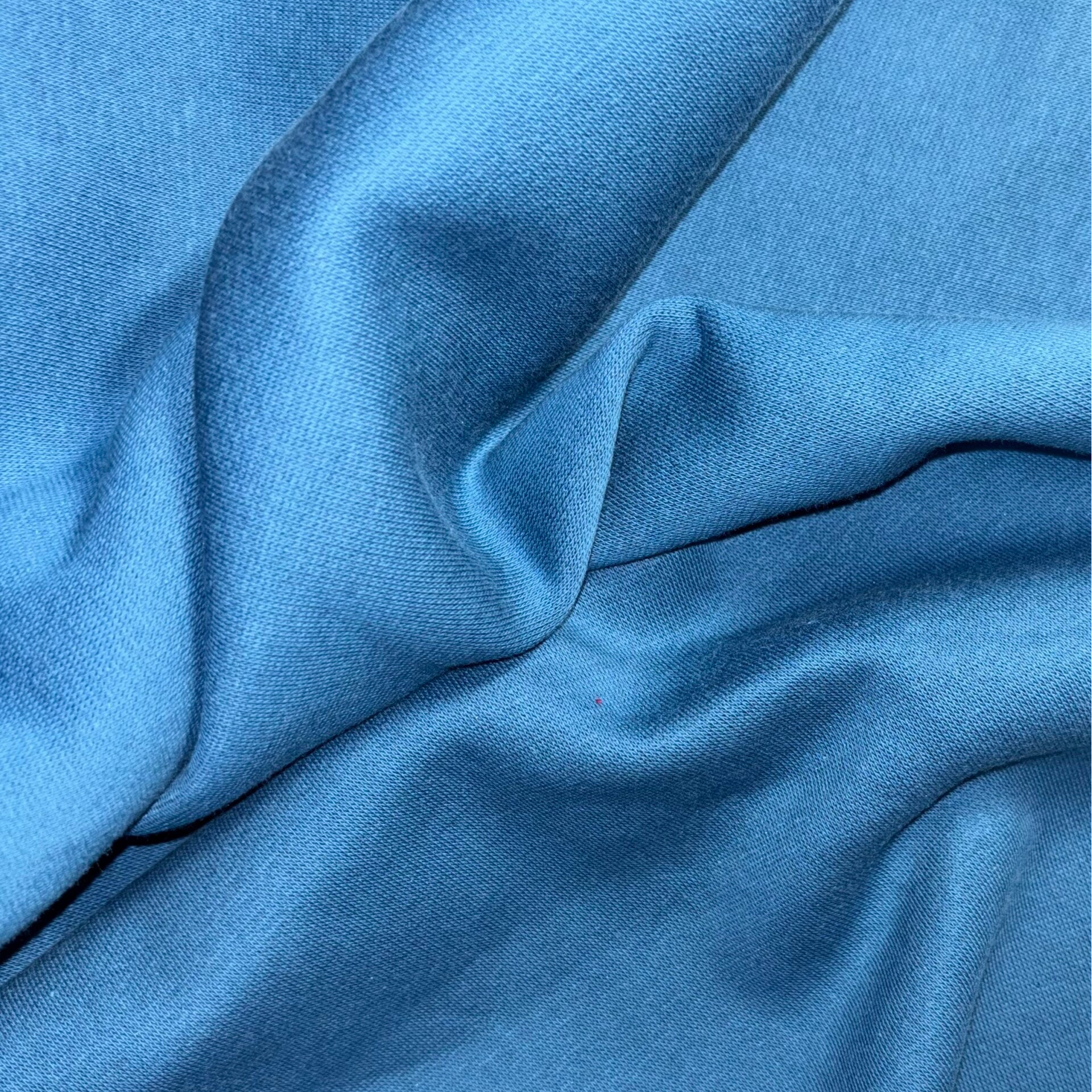 oversized hoodie. design. blue.