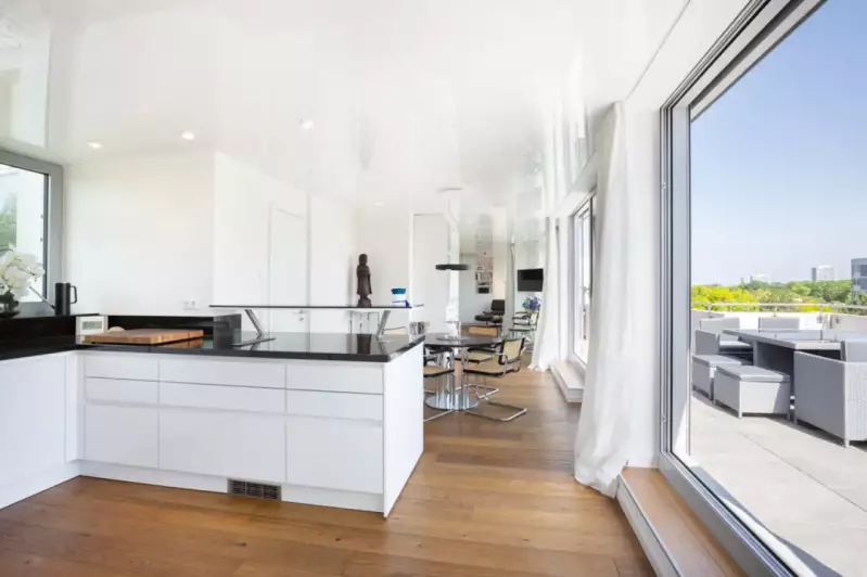 RENOVA AM GmbH - offene Küche