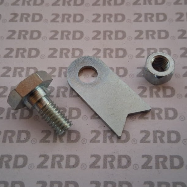 Boulon de fixation moteur 3800 complet