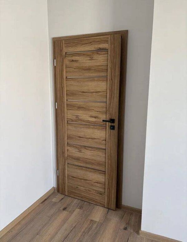 Porte d'intérieur en bois
