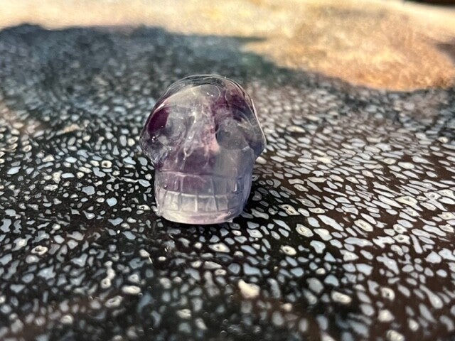 Fluoriet Skull Mini 1 - 2.6 x 2 x 1.5 cm - 12 gram