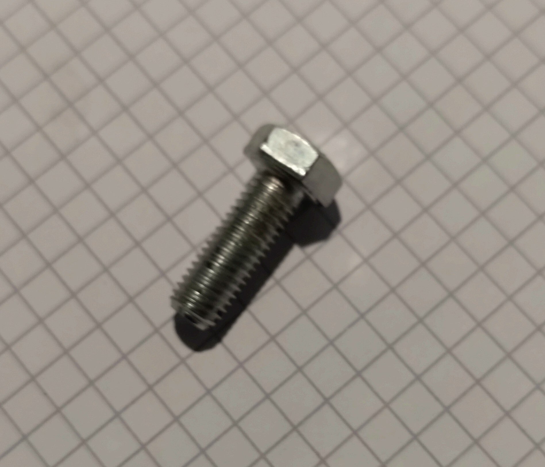 Schraube 7mm   in verschiedenen  Längen,  verzinkt