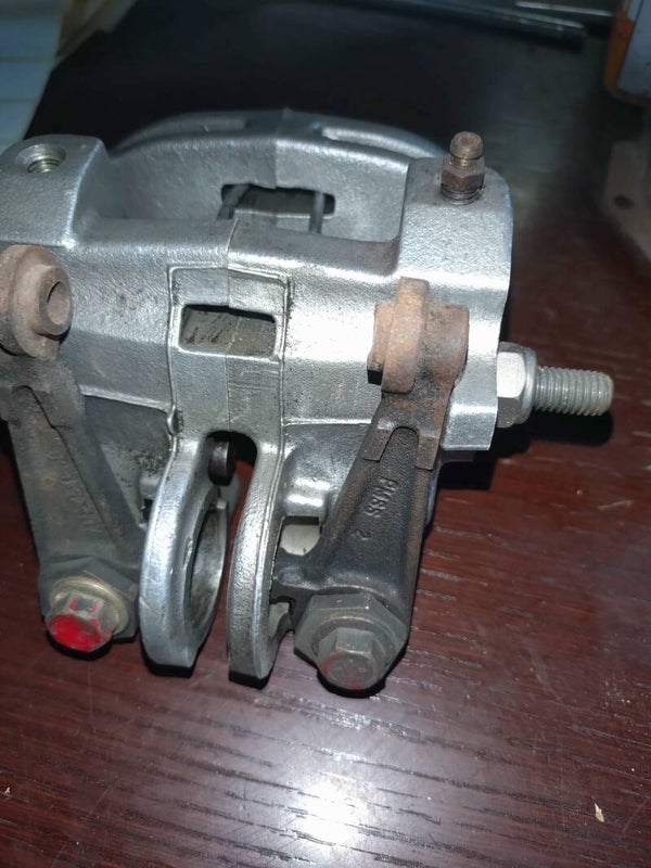 Bremssattel vorn LHM