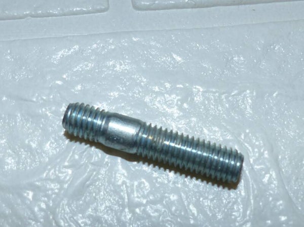 Schrauben Stehbolzen Muttern Klammern