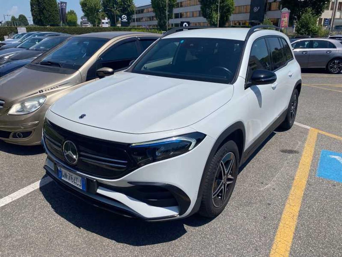 MERCEDES BENZ EQB HYBRID