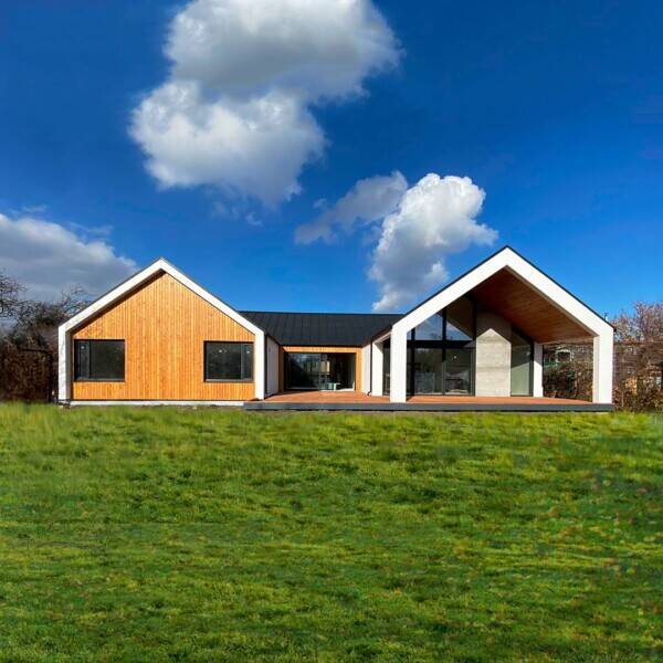 Maison Ossature bois 220 m2 / Toit deux pentes