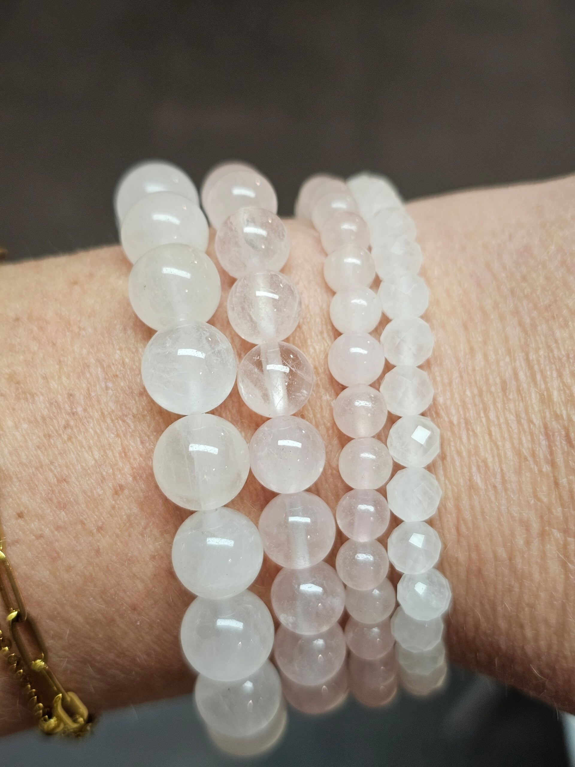 Rozenkwarts kogelarmband