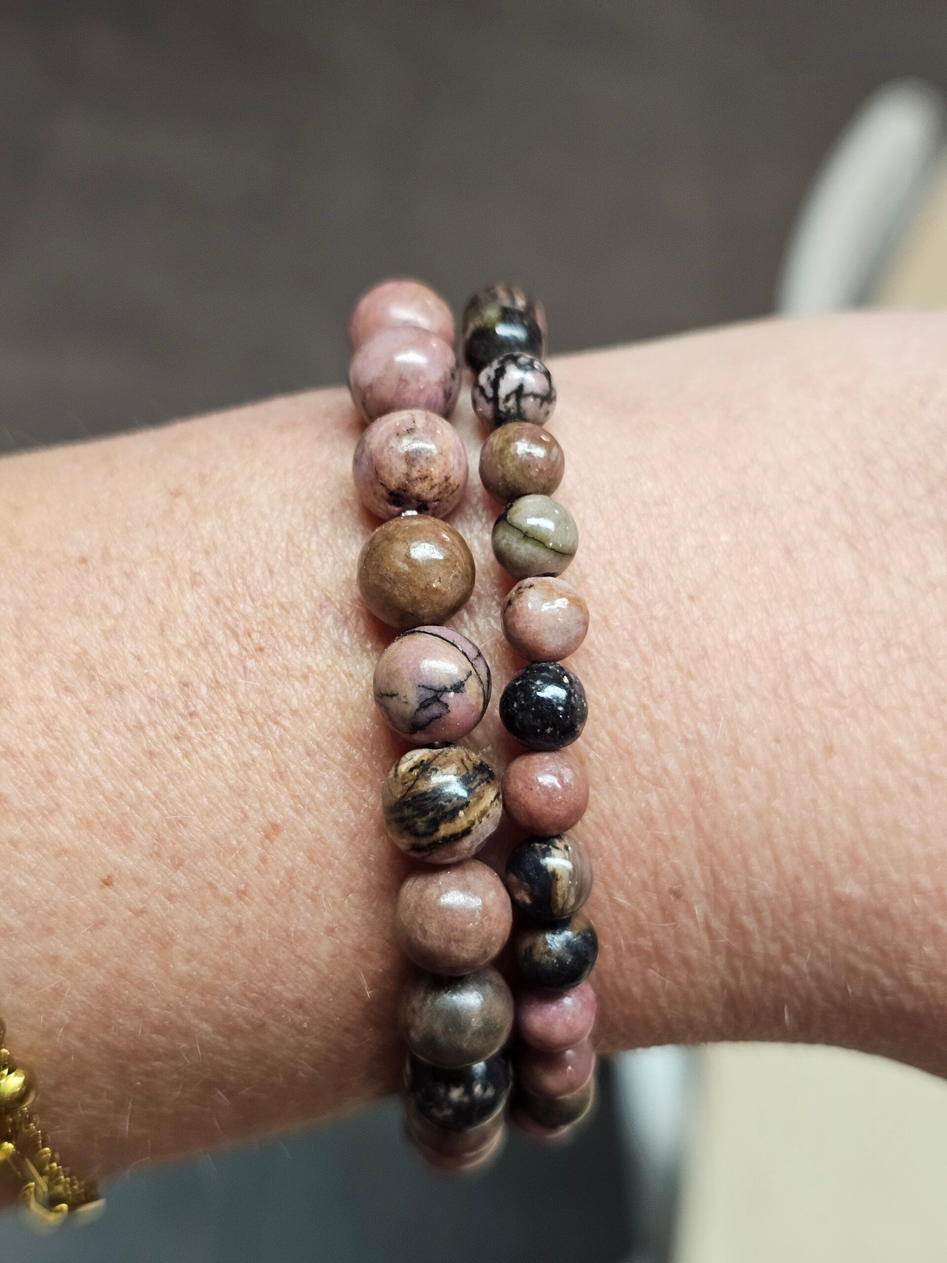 Rhodoniet kogelarmband