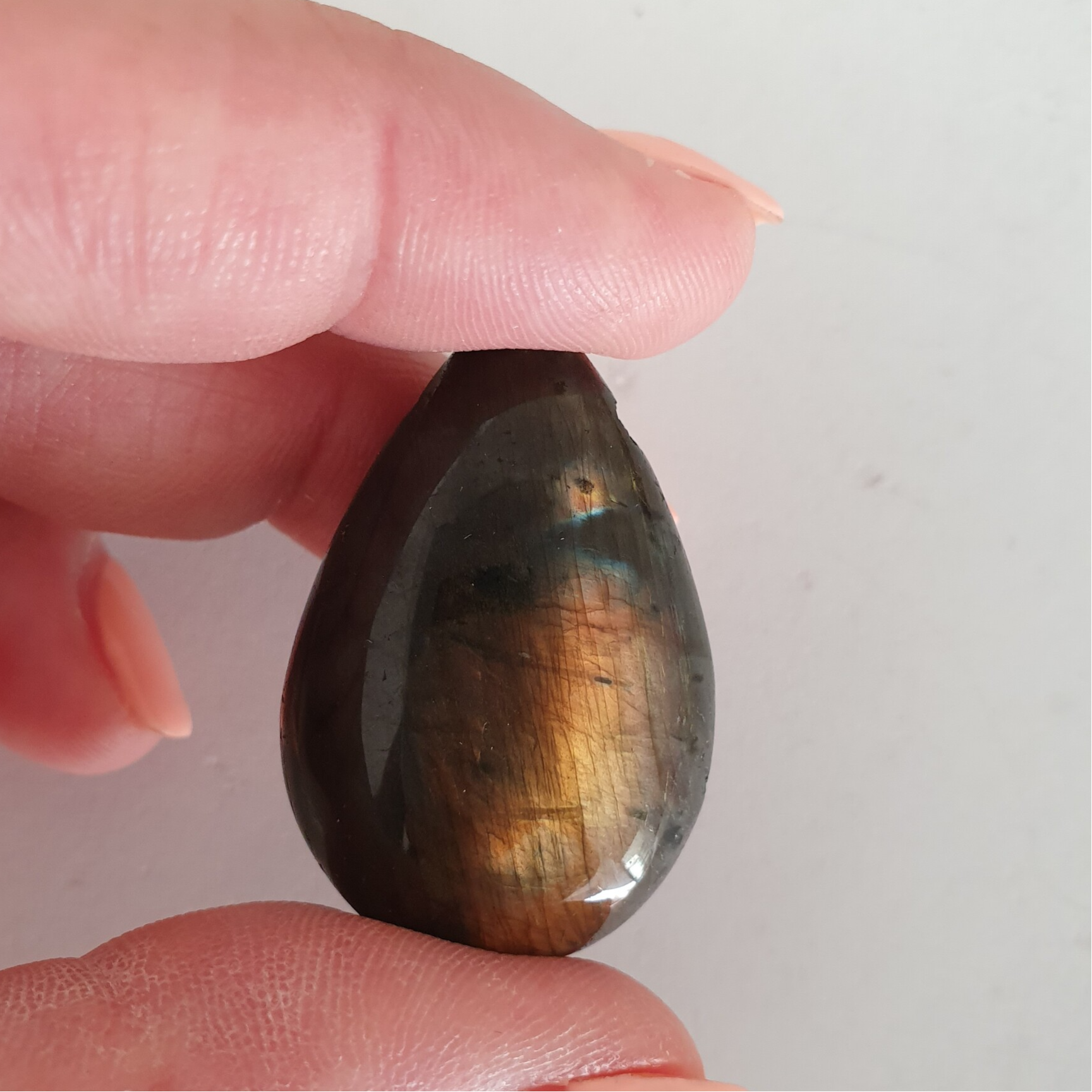 Labradoriet doorboorde druppel hanger