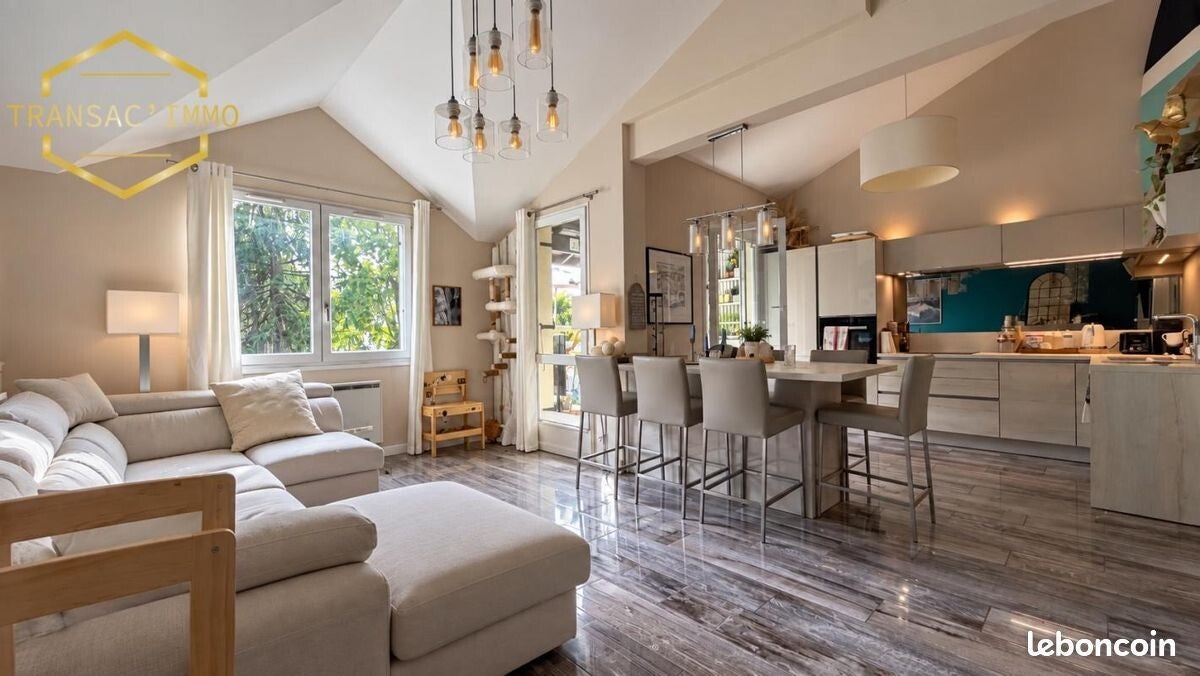 Duplex 5 pièces 102 m2 - Le Versoud (Exclusivité)