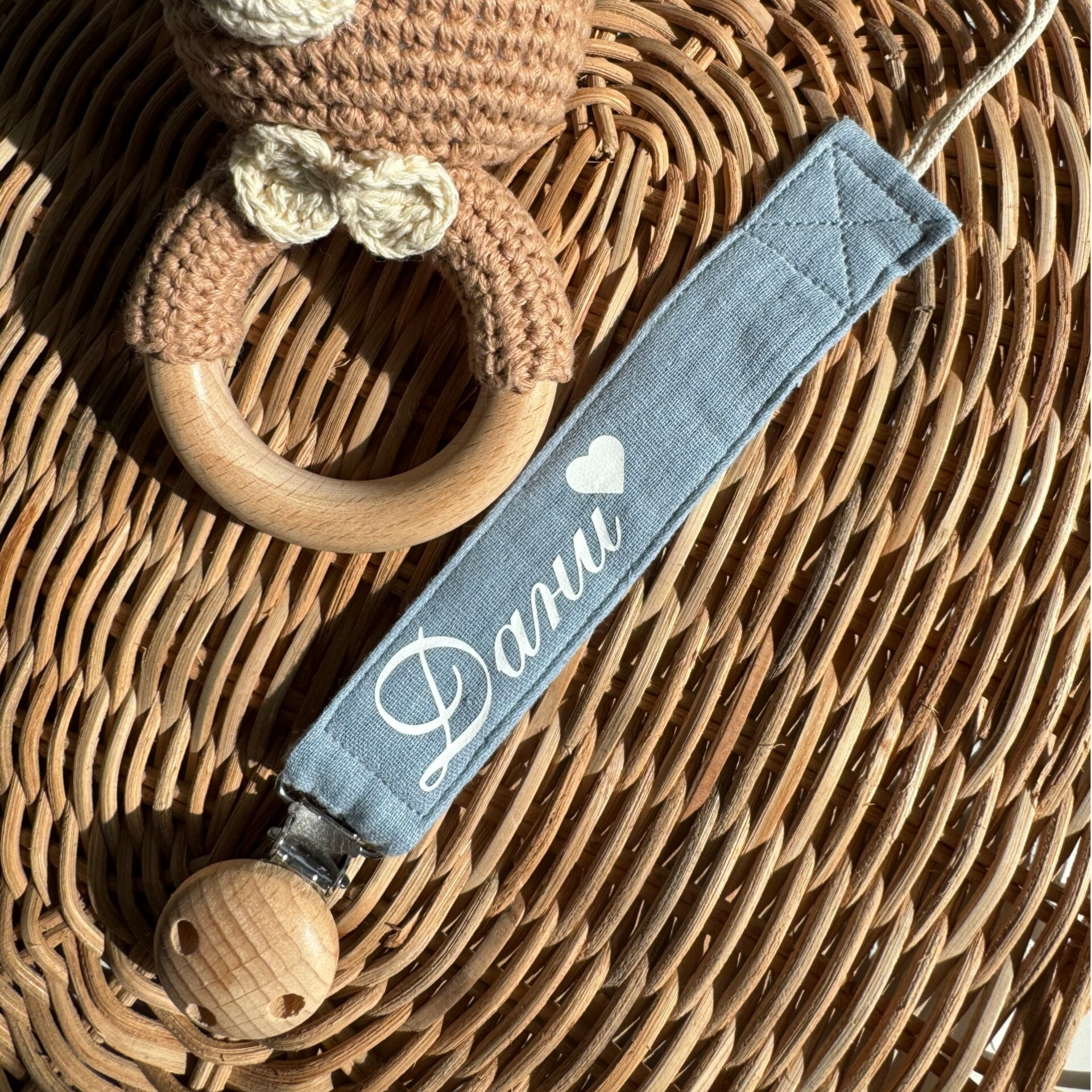 Клипс от плат с име