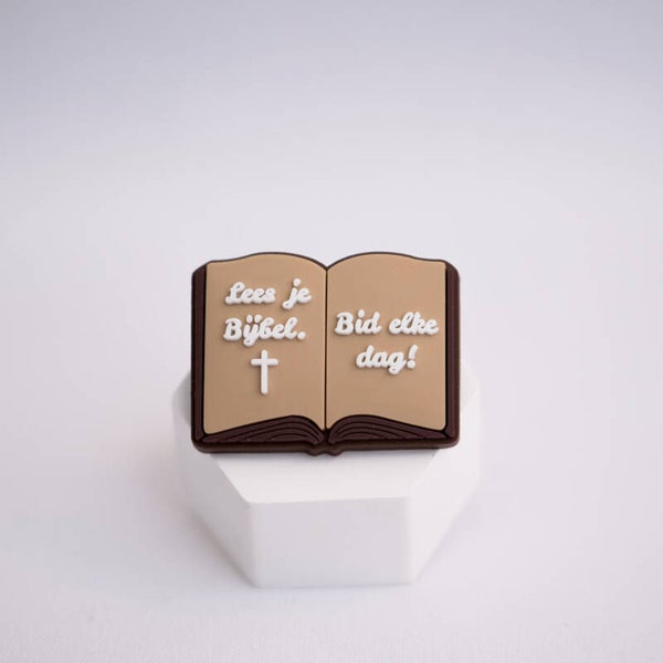 "Lees je Bijbel. Bid elke dag!"