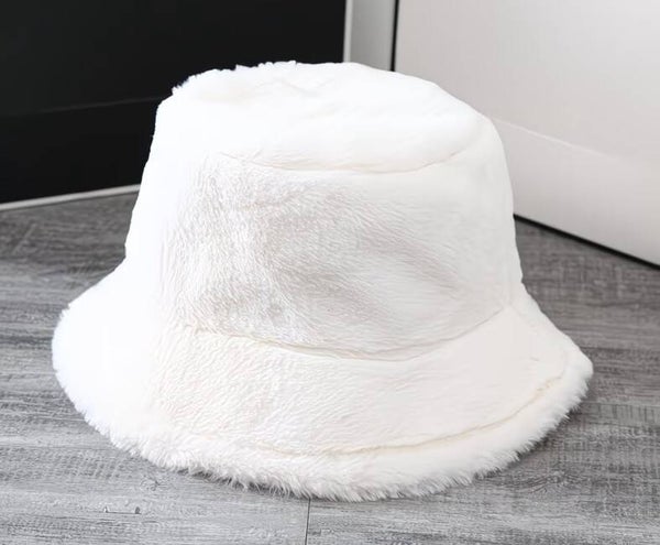 Women's Cozy Faux Fur Bucket Hat