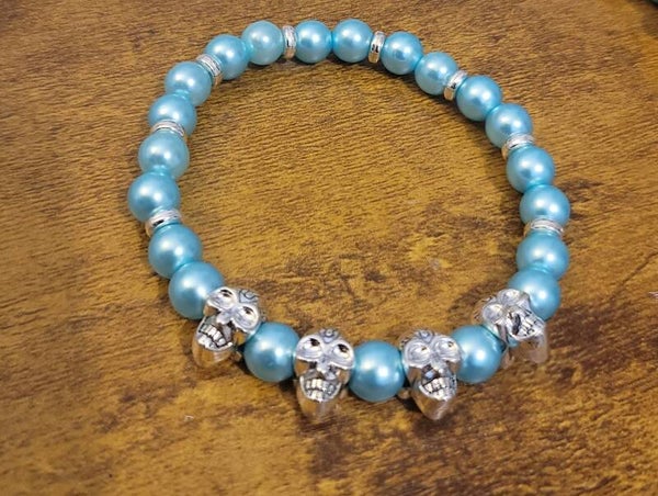 Handcrafted Skull & Crackle Bead Stretch Bracelet