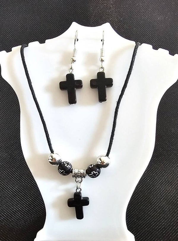 Detailed Cross & Bead Cord Necklace Set