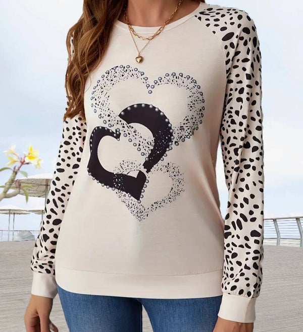 Women's Heart Print Crew Neck Top