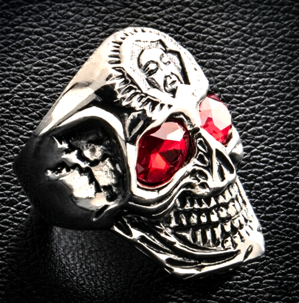 Men’s Red-Eyed Skull Statement Ring