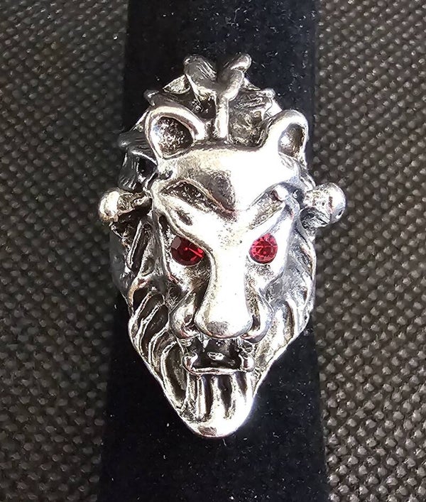 Men’s Red-Eyed Lion Head Statement Ring