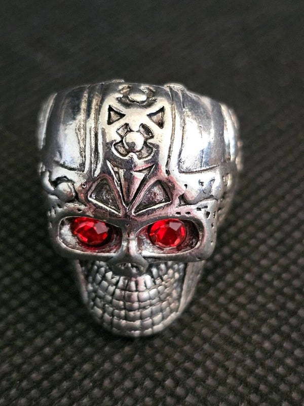 Men’s Red-Eyed Skull Statement Ring