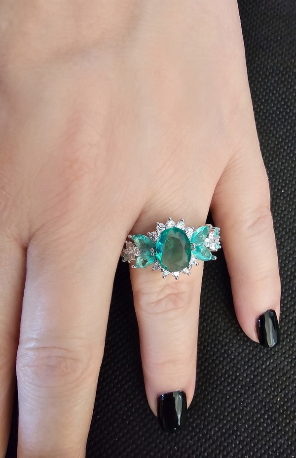 Vintage-Inspired Oval Halo Statement Ring