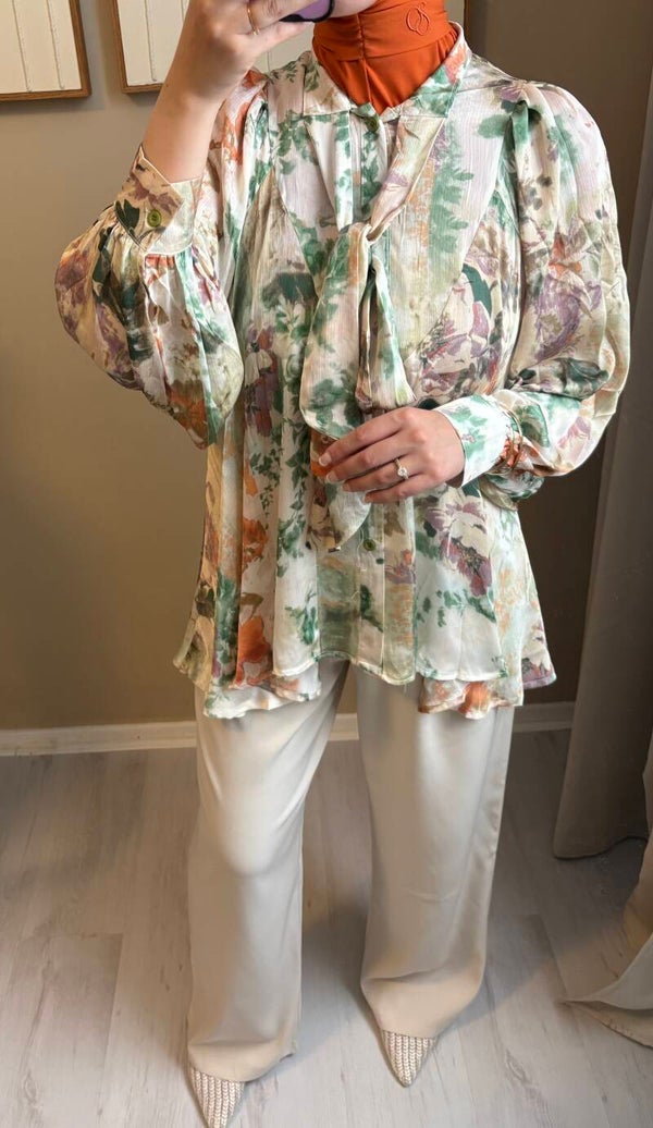 Bloomy Blouse