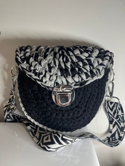 Crazychic Pochette Soirée Paillette - Sac Bandoulière Noir - Sacs Pochettes / Sacoches Femme 22,49 Crazychic Pochette Soirée Paillette - Sac Bandoulière Noir - Sacs Pochettes / Sacoches Femme 22,49