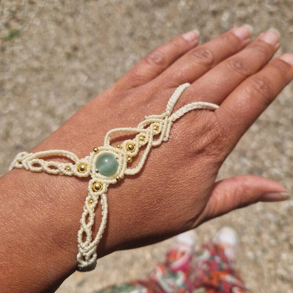 Vinger bracelet white