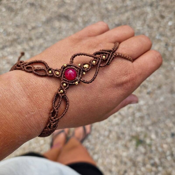 Vinger bracelet brown