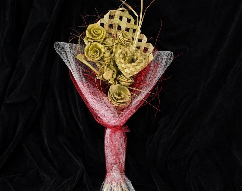 Harakeke bouquet - red/white/neutral