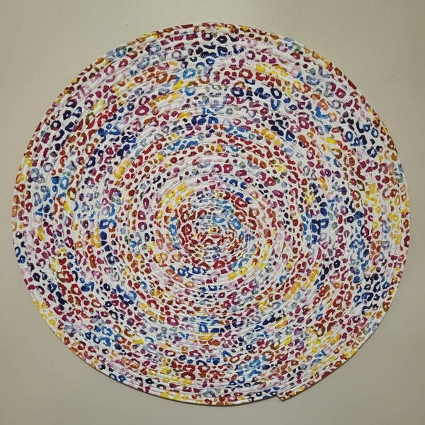 27in round jellyroll rug